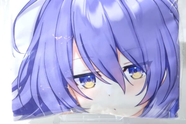 ホロライブID ムーナ・ホシノヴァ 誕生日記念2022『夜に君と♡』抱き枕カバーをお買取しました！