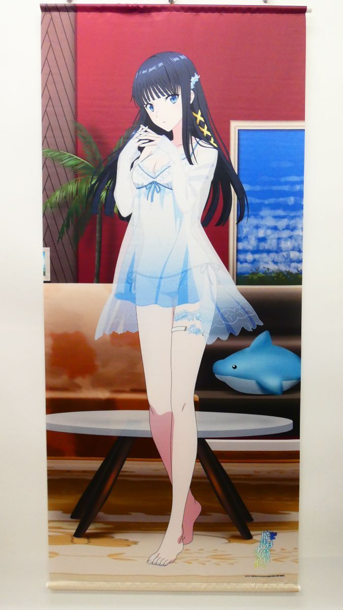 カーテン魂 C104 魔法科高校の劣等生 第3シーズン 描き下ろし特大タペストリー(司波深雪/ルームウェア)